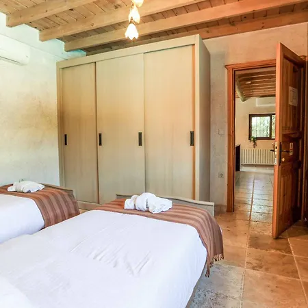 Bambi Hotel Konacik